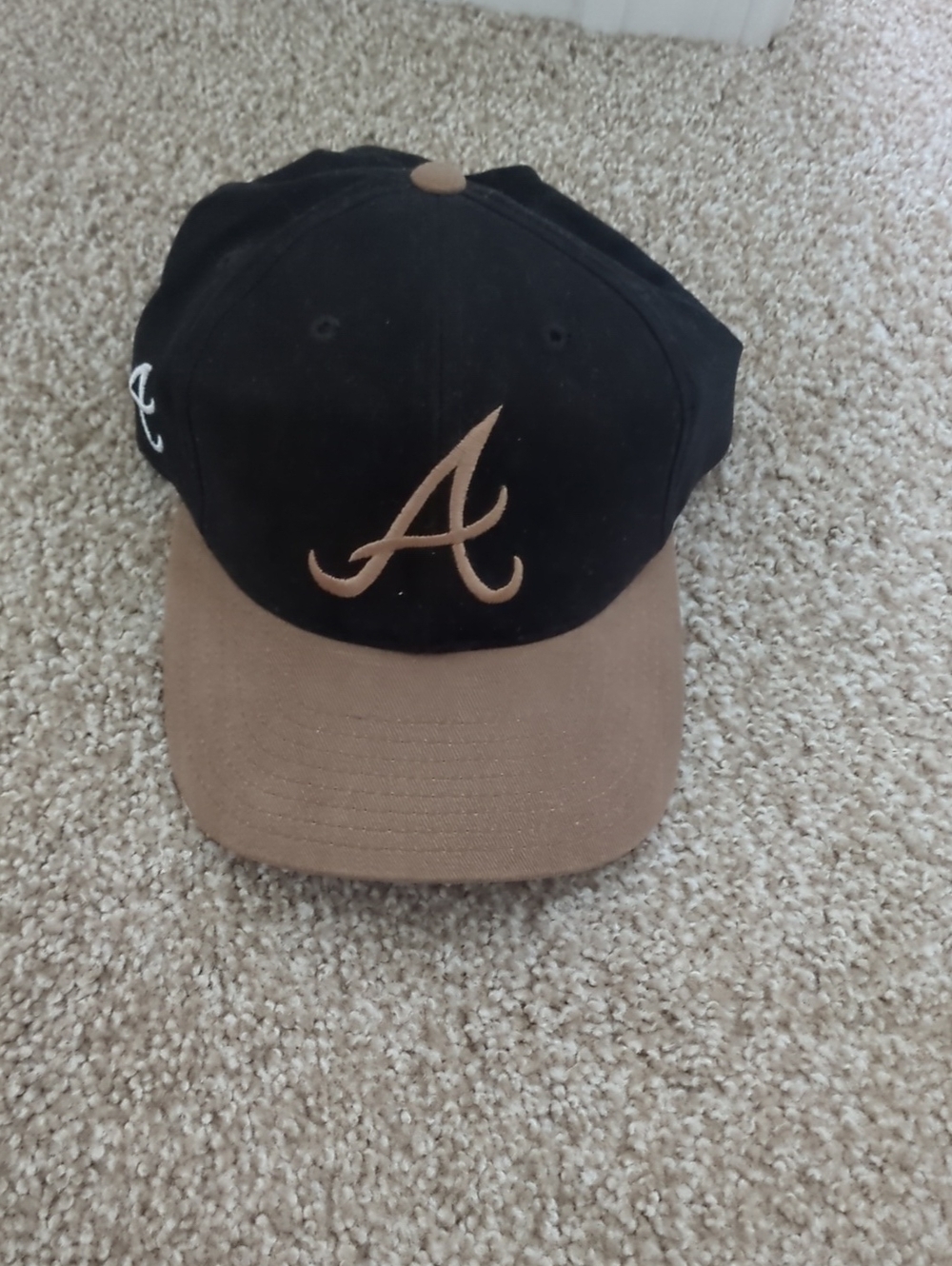 Vintage Annco Atlanta Braves A Logo Baseball Cap Strapback in Black Gold